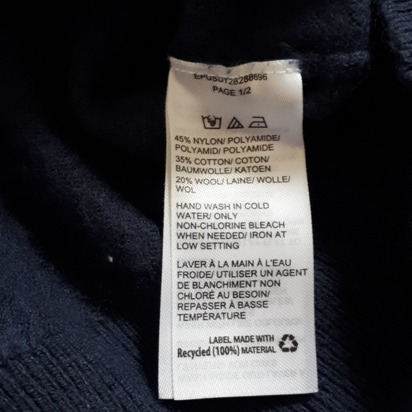 Sweater - Picture 5 of 5